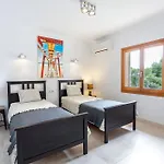 Villa Torre Mar With Swimming Pool And 100M To The Beach