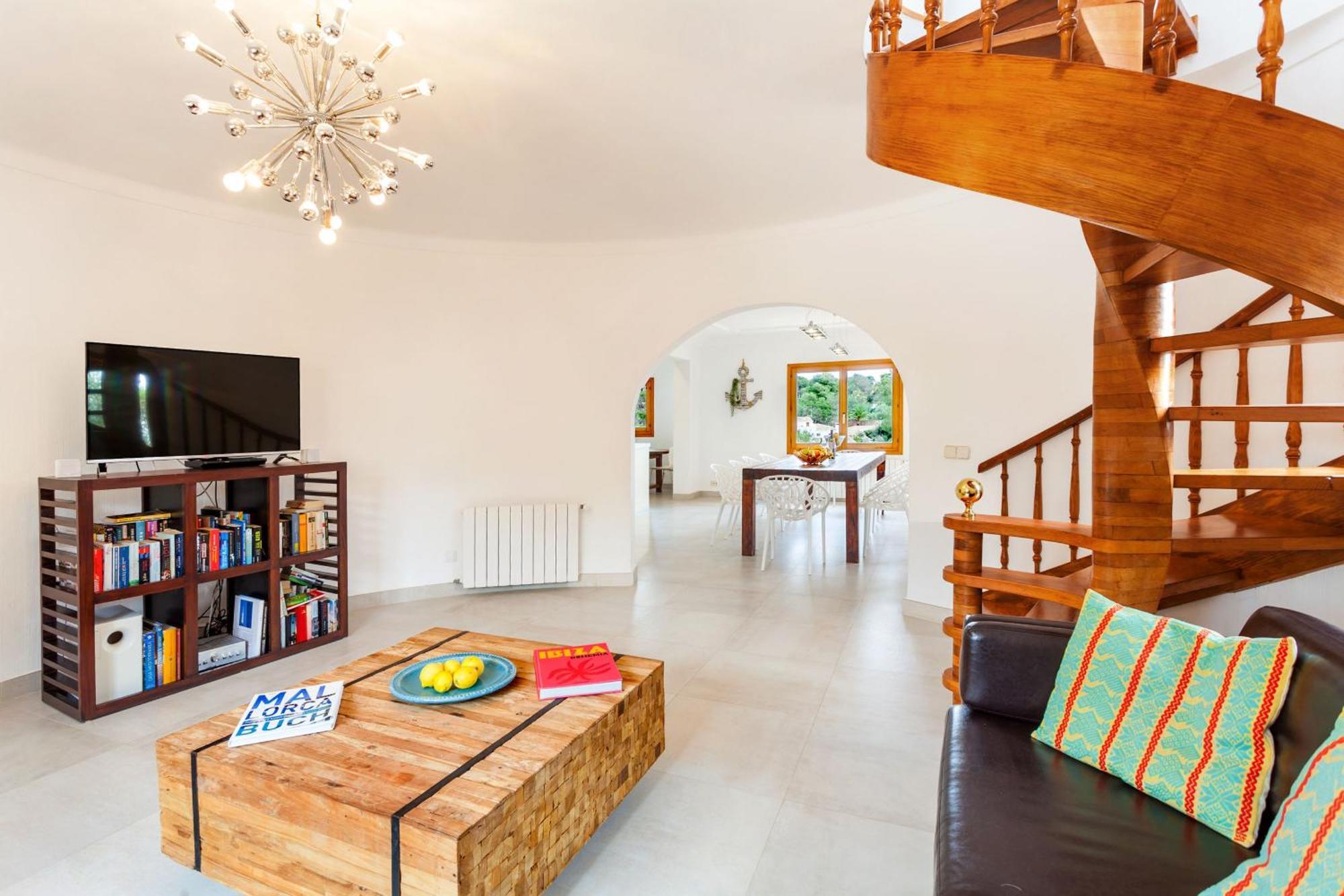 Torre Mar With Swimming Pool And 100m To The Beach Vakantiehuis